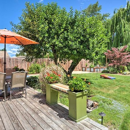 Central Medford Family Retreat With Large Yard! Екстер'єр фото