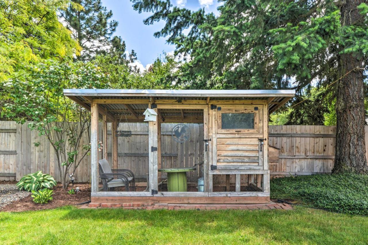 Central Medford Family Retreat With Large Yard! Екстер'єр фото